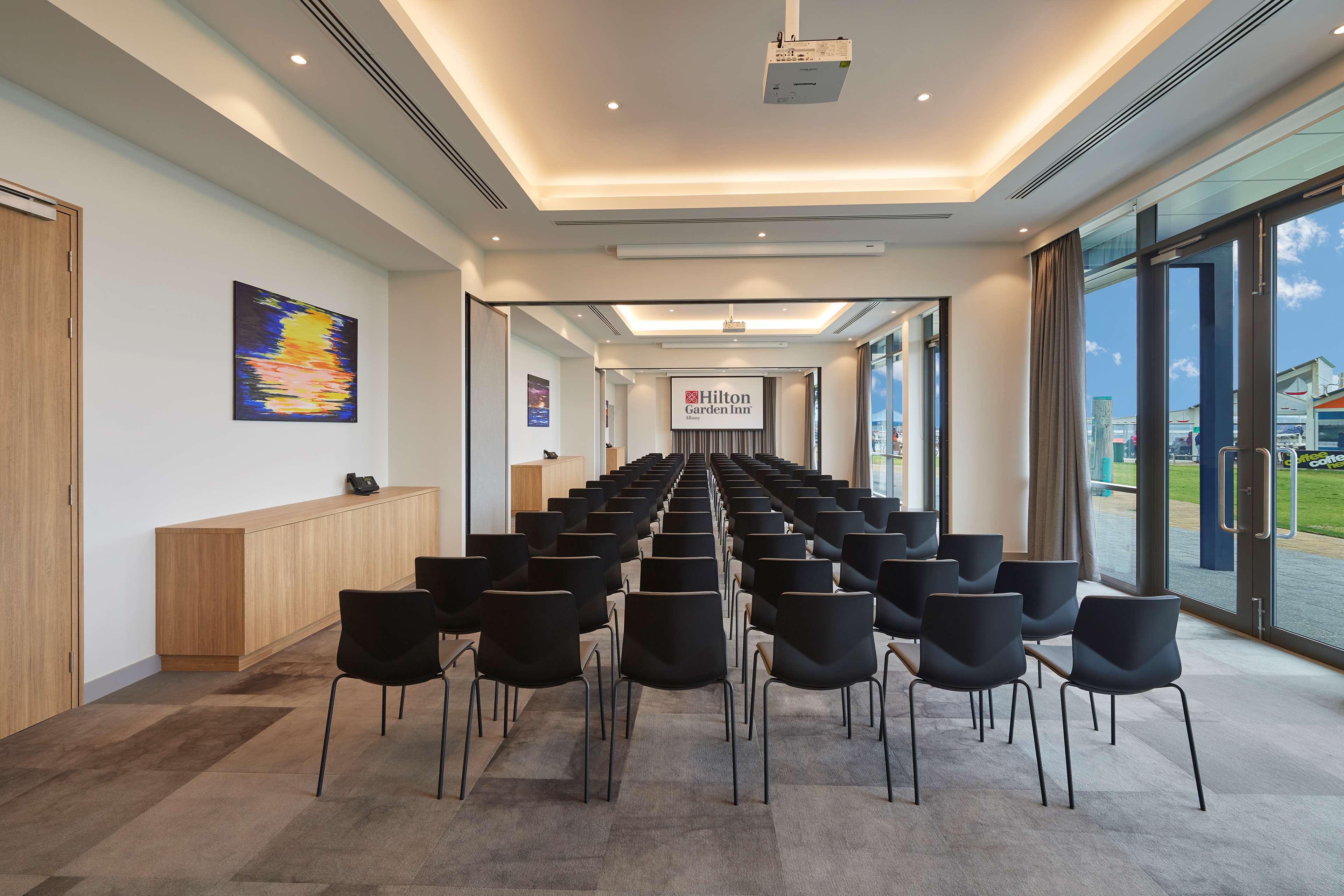 Hilton Garden Inn Albany, Wa Экстерьер фото