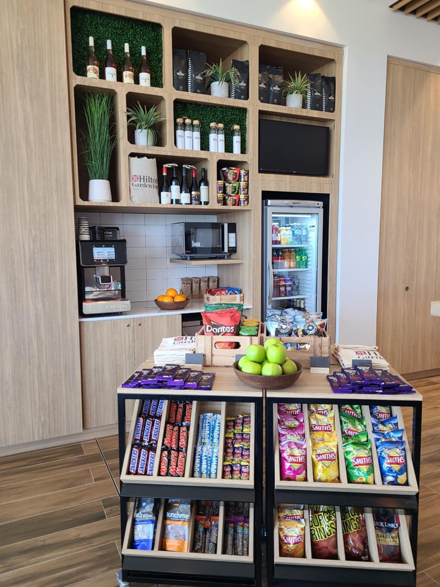 Hilton Garden Inn Albany, Wa Экстерьер фото